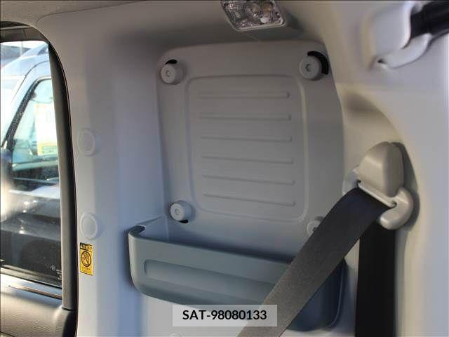 Suzuki SPACIA 2022-09 205423-16