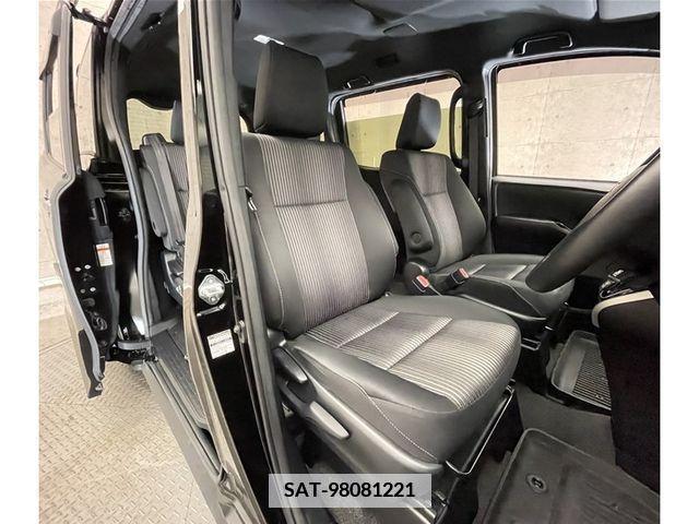 Toyota VOXY 2019-02 342430-3