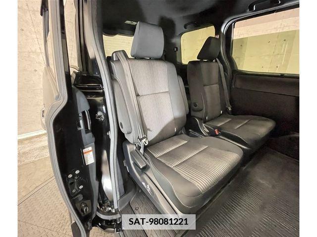 Toyota VOXY 2019-02 342430-4