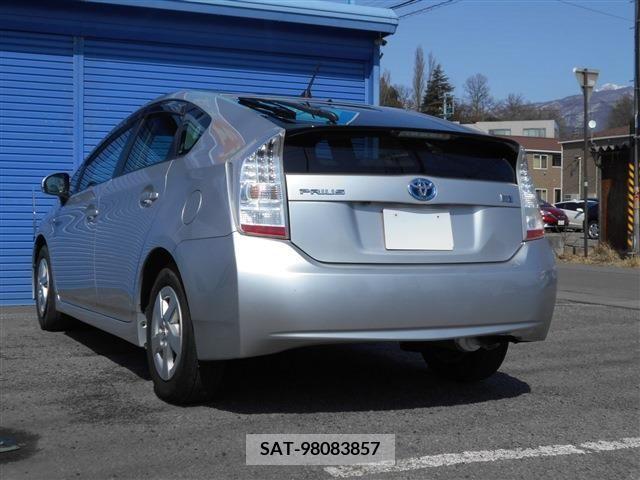 Toyota PRIUS 2011-08 220501-5