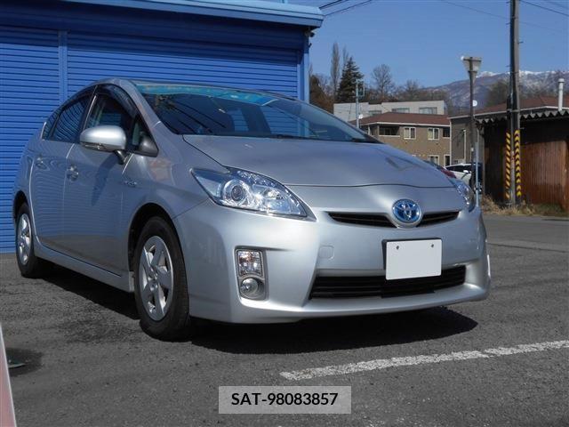 Toyota PRIUS 2011-08 220501-2