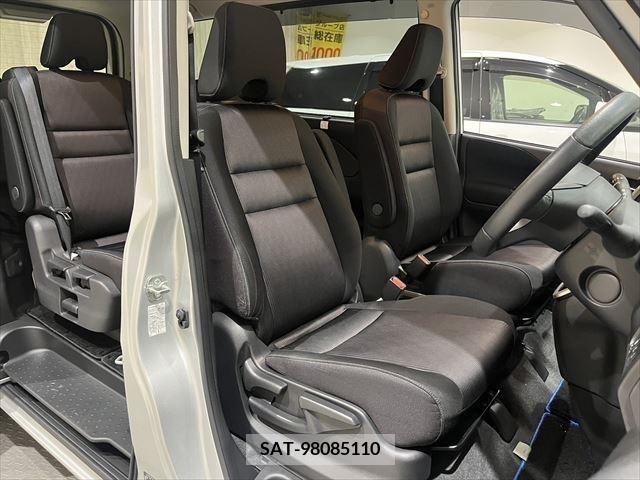 Nissan SERENA 2018-08 367727-8
