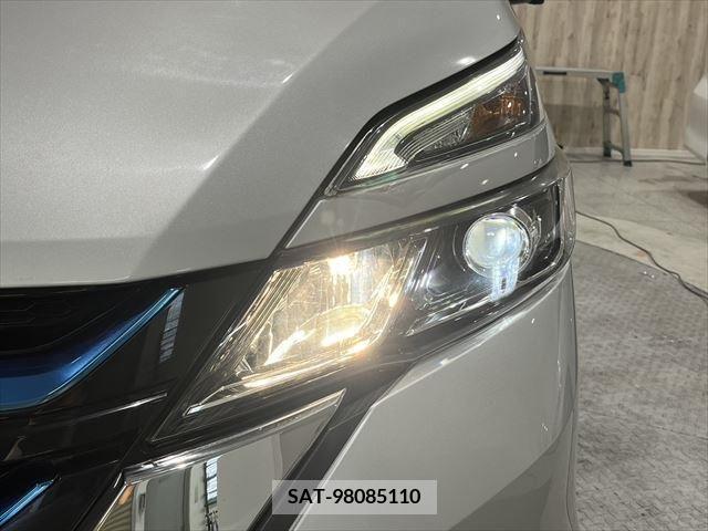 Nissan SERENA 2018-08 367727-13