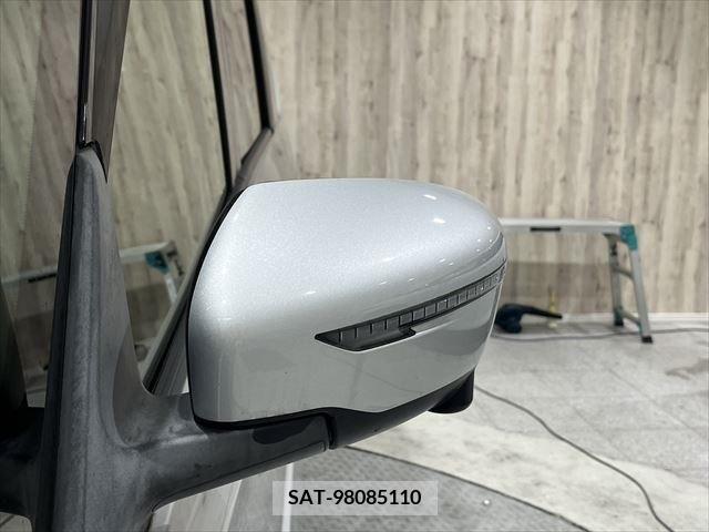Nissan SERENA 2018-08 367727-27