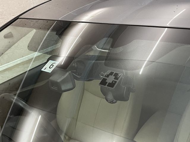 Nissan SKYLINE 2015-06 14582-10