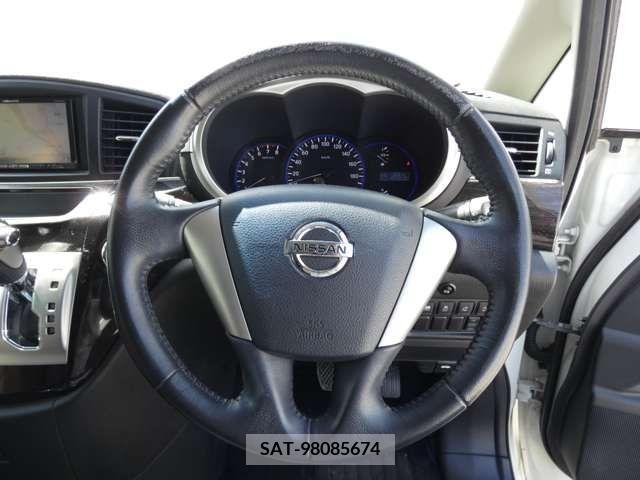 Nissan ELGRAND 2011-07 387224-14
