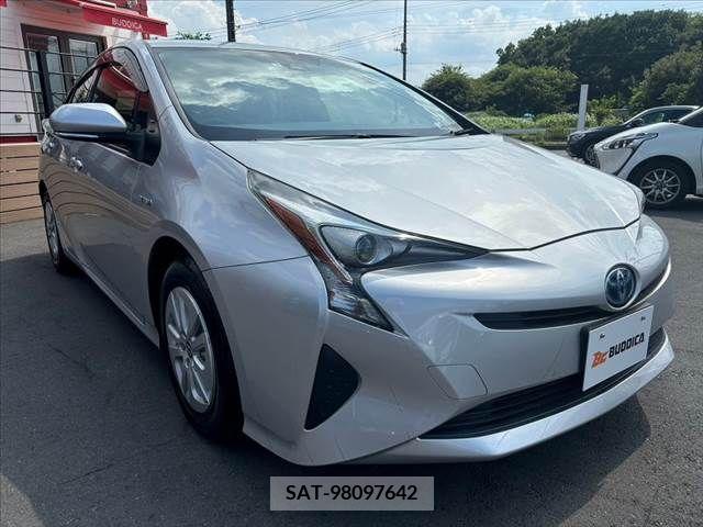 Toyota PRIUS 2017-02 385305-7