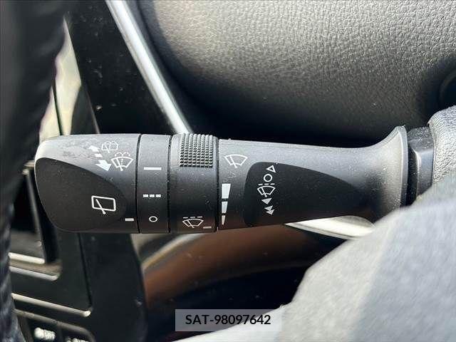Toyota PRIUS 2017-02 385305-25
