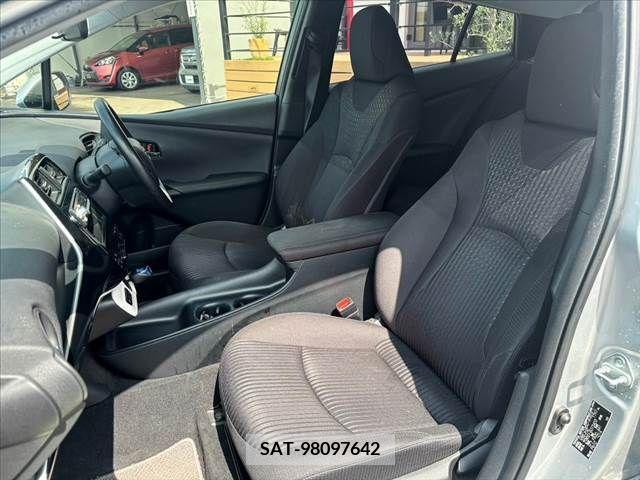 Toyota PRIUS 2017-02 385305-16