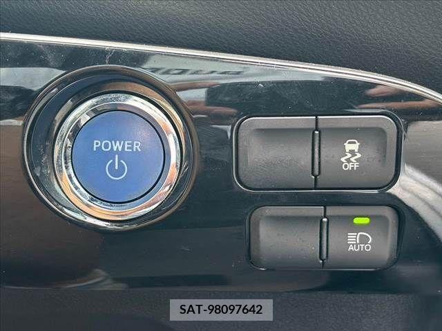 Toyota PRIUS 2017-02 385305-4