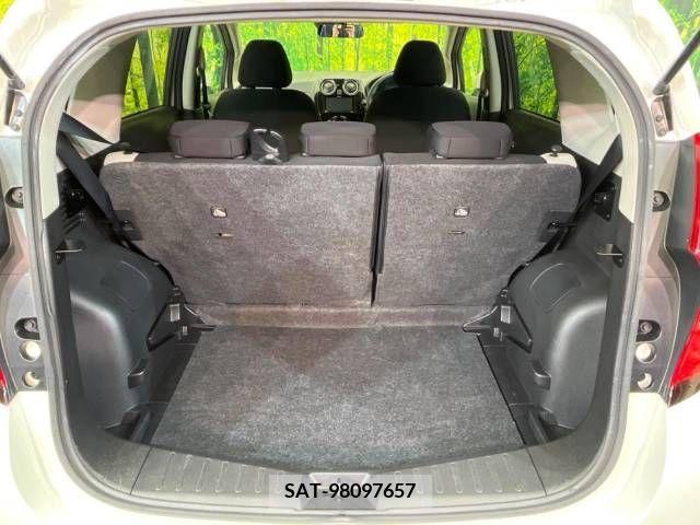 Nissan NOTE 2017-05 379861-10