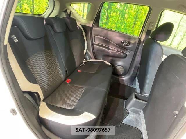 Nissan NOTE 2017-05 379861-9