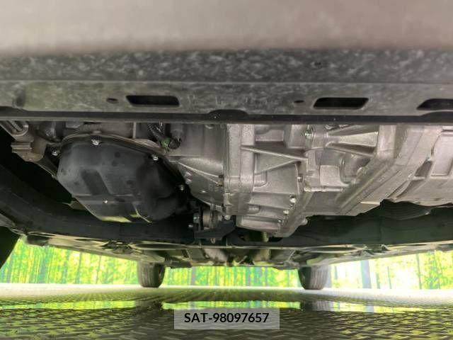 Nissan NOTE 2017-05 379861-19