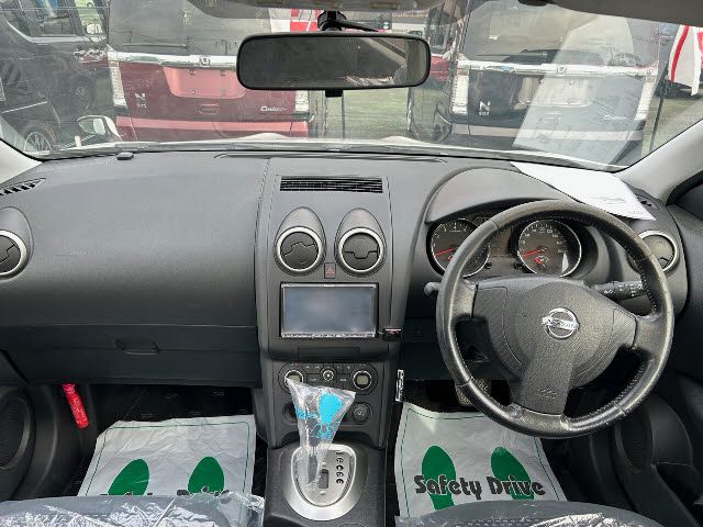 Nissan DUALIS 2011-09 196240-1