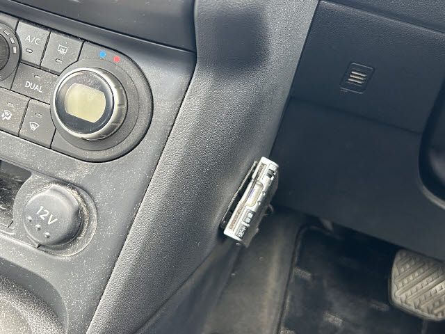 Nissan DUALIS 2011-09 196240-24