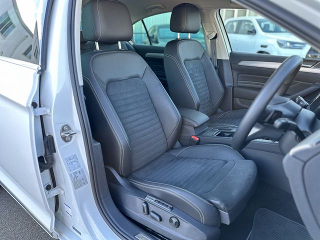VolksWagen PASSAT 2022-09 22726-14
