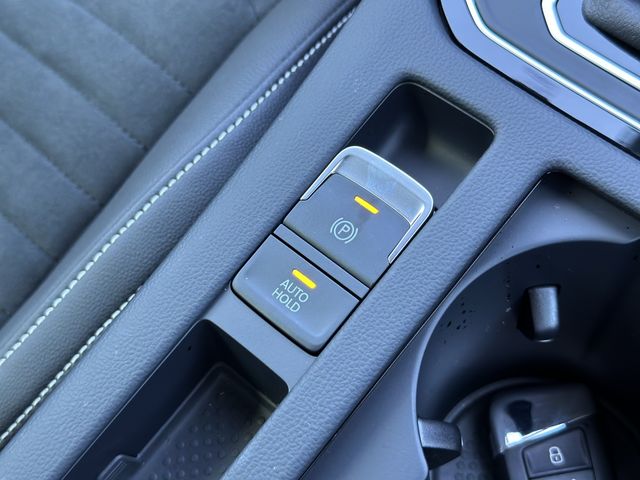 VolksWagen PASSAT 2022-09 22726-9