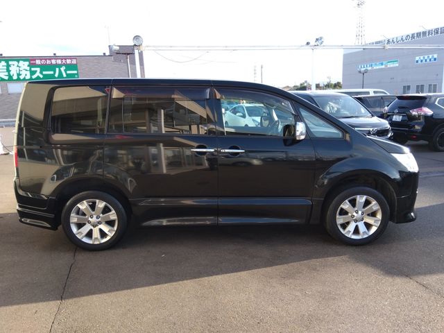 Mitsubishi DELICA D5 2012-02 23703-3