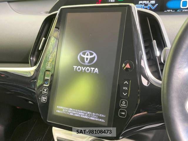 Toyota PRIUS PHV 2017-06 282559-3