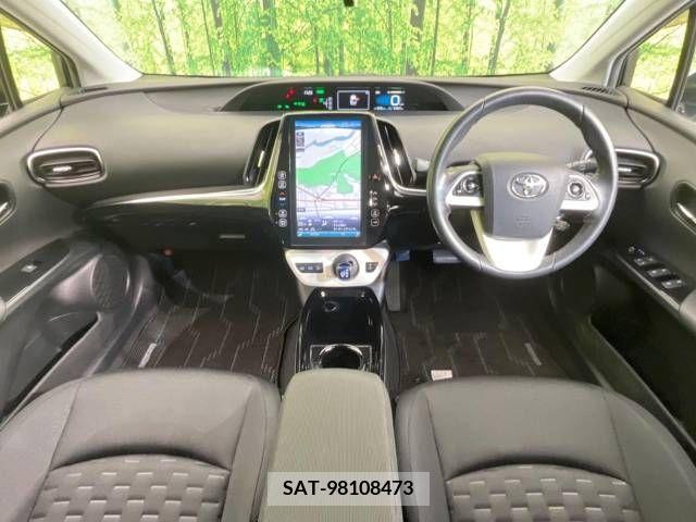 Toyota PRIUS PHV 2017-06 282559-1