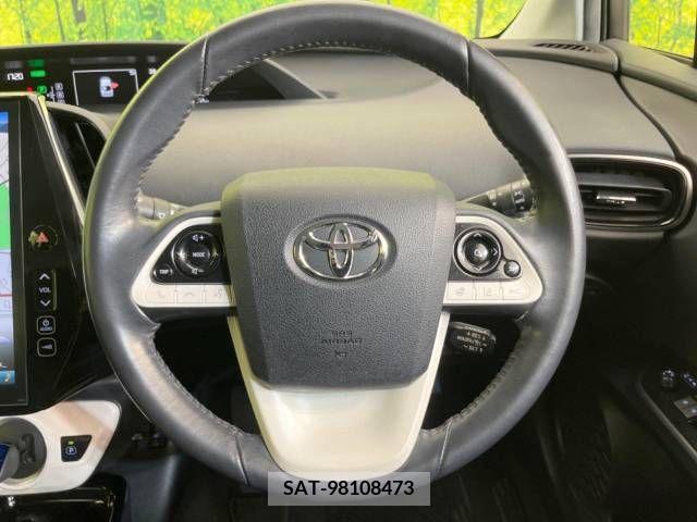 Toyota PRIUS PHV 2017-06 282559-11