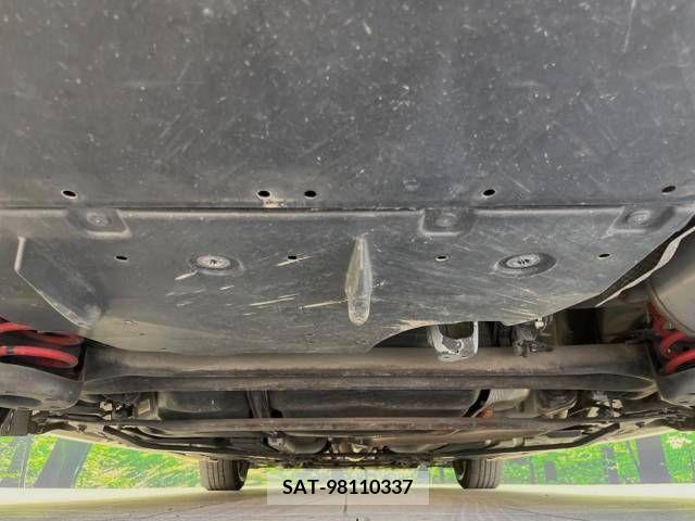 Toyota PRIUS 2015-11 366528-19