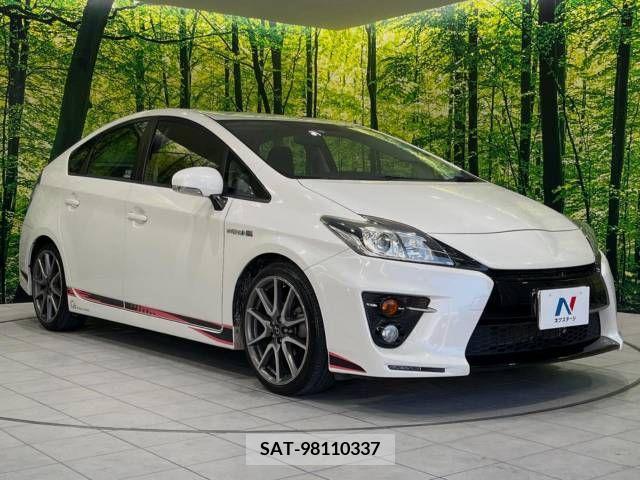 Toyota PRIUS 2015-11 366528-16