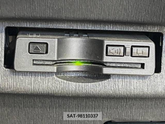 Toyota PRIUS 2015-11 366528-5