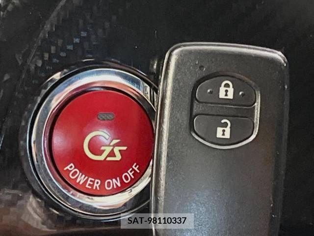 Toyota PRIUS 2015-11 366528-4
