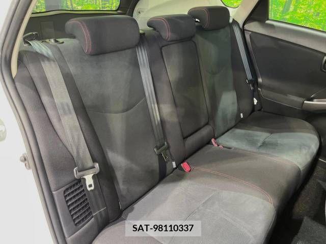Toyota PRIUS 2015-11 366528-9