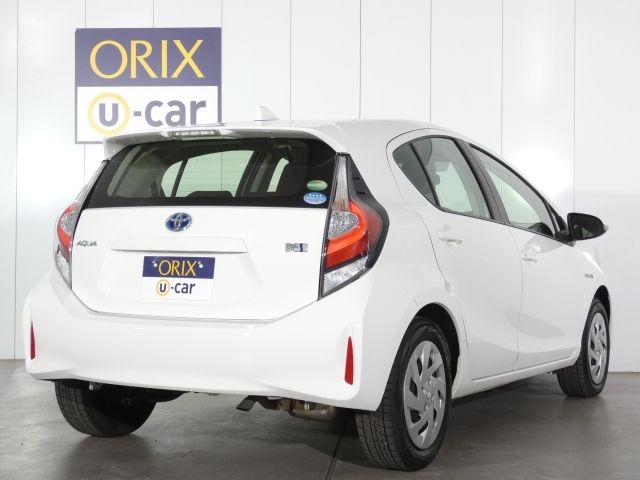Toyota AQUA 2017-09 28339-2