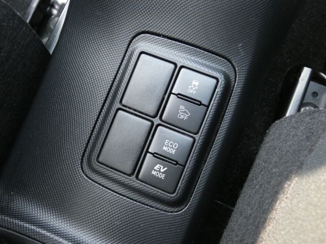 Toyota AQUA 2017-09 28339-12