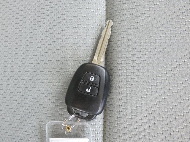 Toyota AQUA 2017-09 28339-3