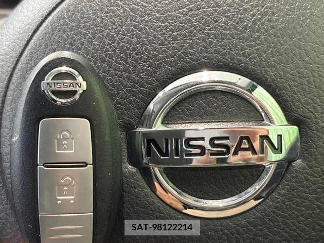 Nissan NOTE 2013-08 341667-7