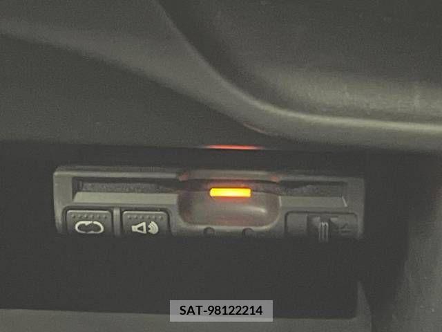 Nissan NOTE 2013-08 341667-6