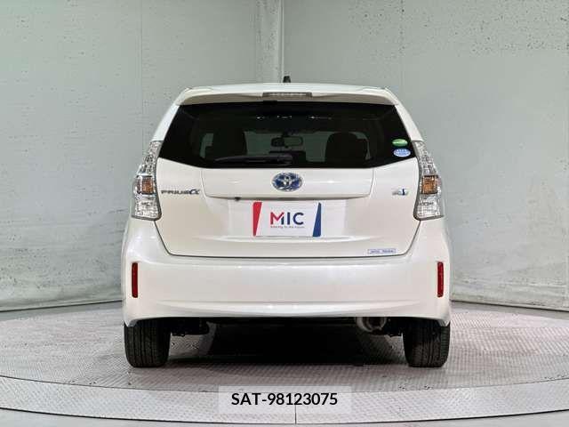 Toyota PRIUS ALPHA 2012-07 322212-9