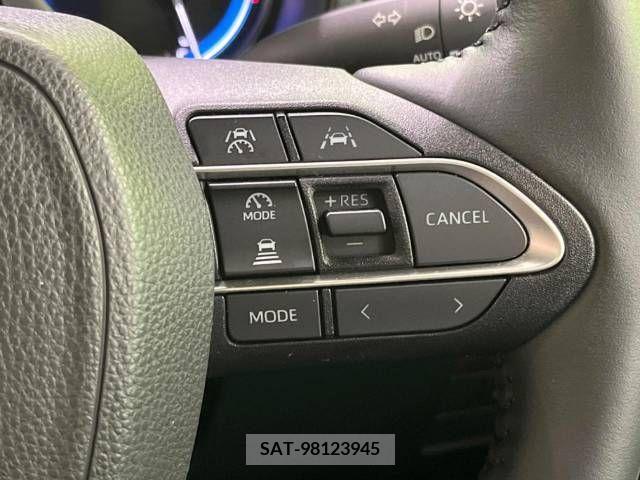 Toyota VOXY HYBRID 2022-04 381501-5