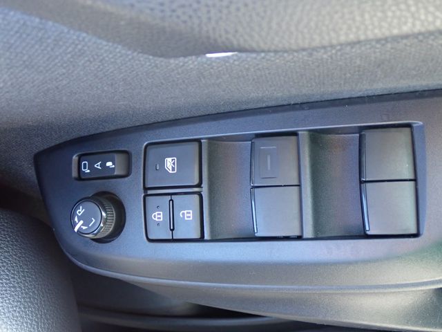 Toyota YARIS 2020-08 6889-7