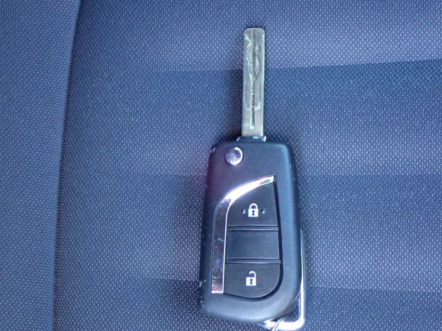 Toyota YARIS 2020-08 6889-21