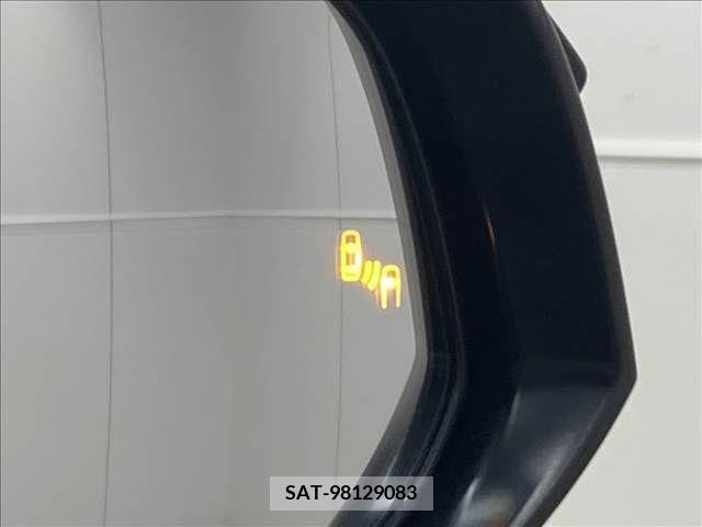 Toyota HARRIER 2023-04 360826-10