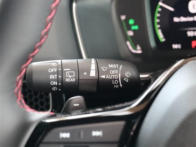 Honda CIVIC 2023-07 181055-13
