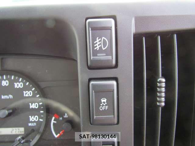 Mazda TITAN 2023-09 371812-18