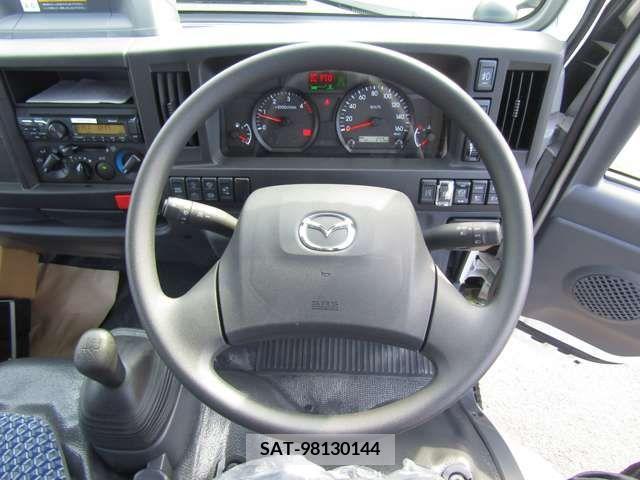 Mazda TITAN 2023-09 371812-15