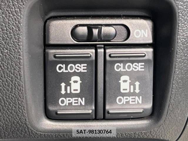Honda N BOX CUSTOM 2013-10 306757-4