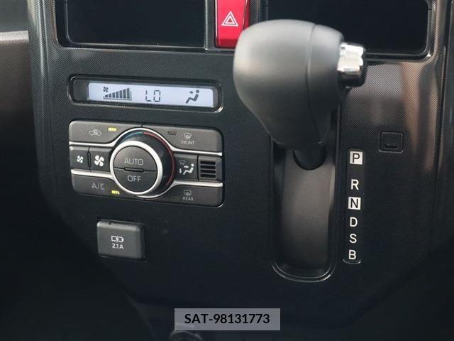 Toyota ROOMY 2022-04 342040-9
