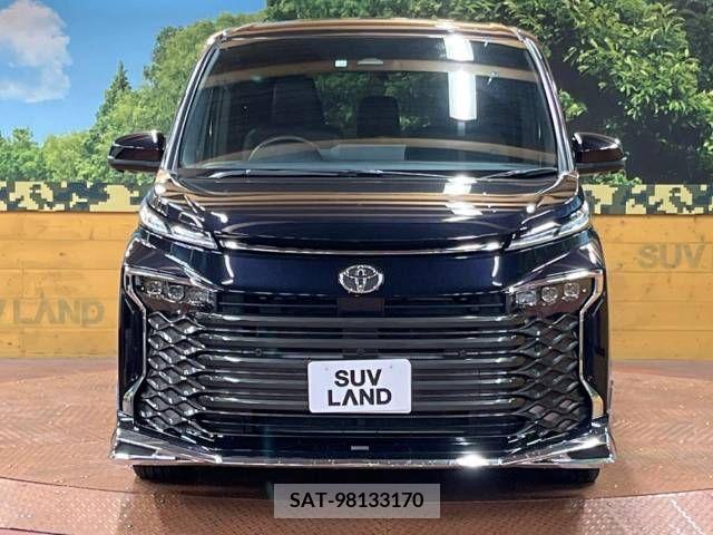 Toyota VOXY 2022-11 378730-15