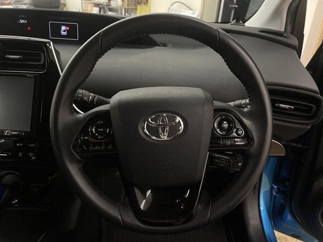 Toyota PRIUS 2019-04 12968-24