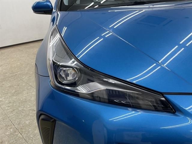 Toyota PRIUS 2019-04 12968-9