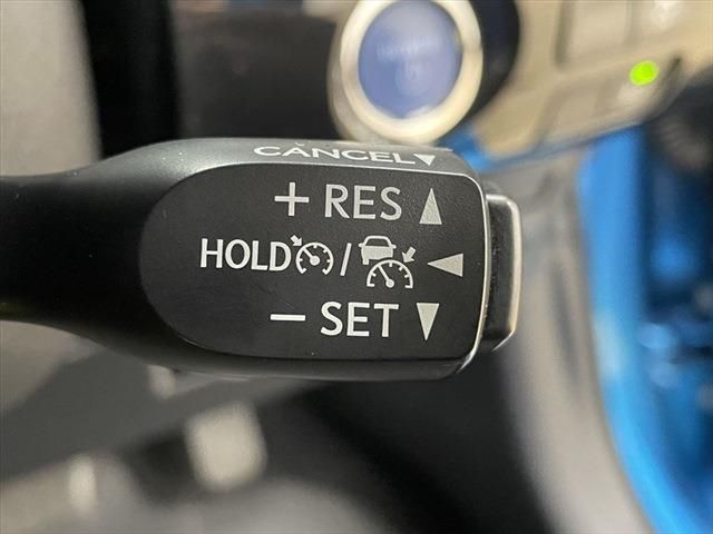 Toyota PRIUS 2019-04 12968-29