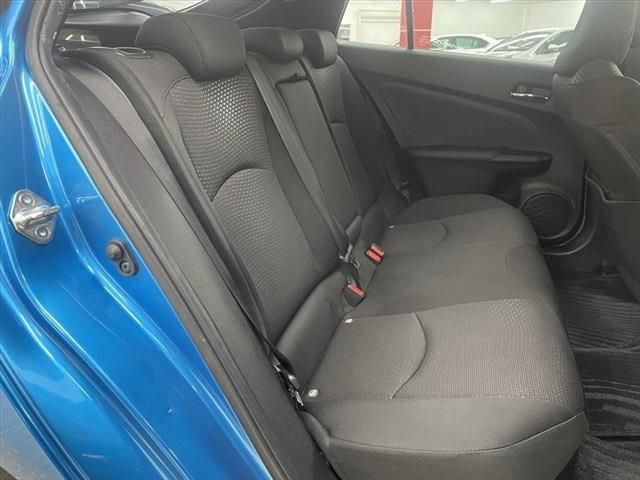 Toyota PRIUS 2019-04 12968-20